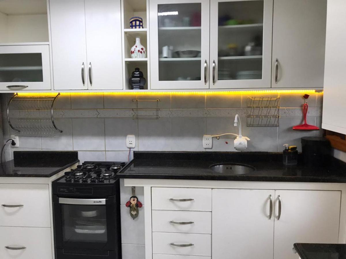 Апартаменты Apartamento Na Rua Coberta Грамаду Экстерьер фото