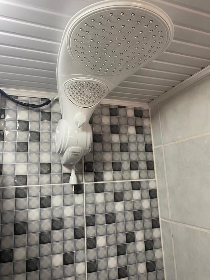 Апартаменты Apartamento Na Rua Coberta Грамаду Экстерьер фото